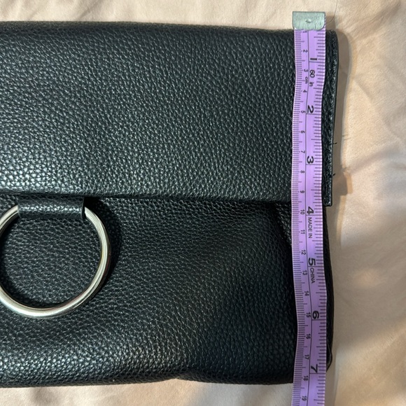 CARLOS SANTANA Envelop Elegant Bag. NWT! 11.5 across x 7.5“ lenght - Picture 3 of 8